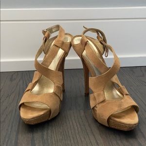 Charles David Veri Cuoio Leather Strappy 4” Heels